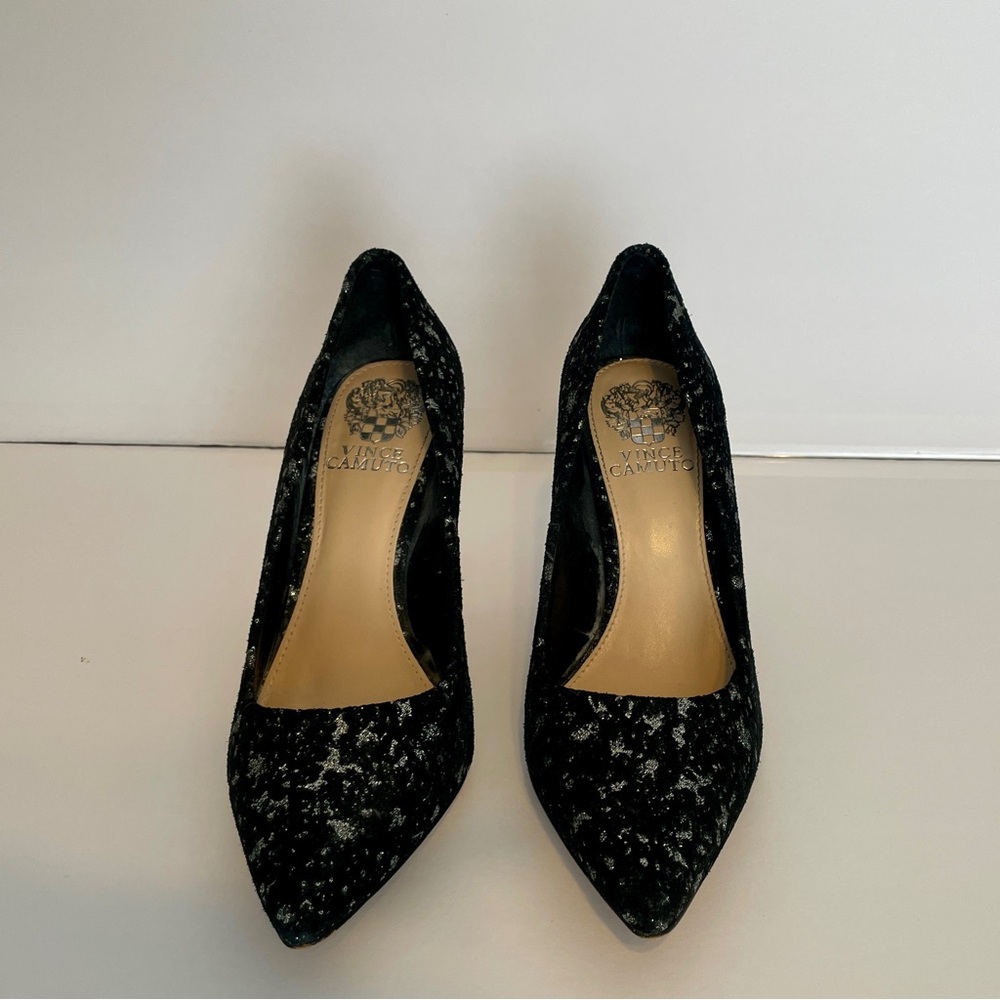 Vince Camuto, 6 1/2, black and silver details. - Picture 4 of 5